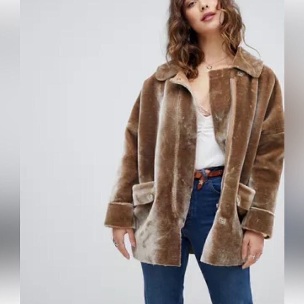 Free People Lindsay Tan Vegan Faux Fur Coat size medium